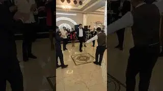 Qırmızı güllər