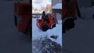 мини погрузчик фронтальный без кабины Komatsu SK07 кабриолет ковшовый, дизельный видео т.89014401910