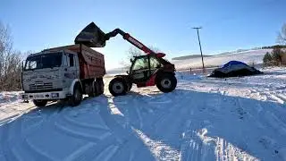 Чем занимаюсь дома. Работаю на Камазе. Возим уголь.