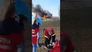 РОССИЯ ПОДБИЛА СКОРУЮ КОТОРАЯ ВЕЗЛА РАНЕННОГО. ВОЙНА В УКРАИНЕ.