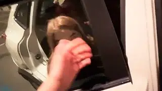 строго абьюзер, бьет свою девушку.