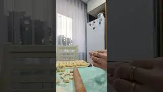 леплю пельмени 😋😍🤗 кто любит?