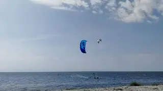 First jumps on low wind Kite