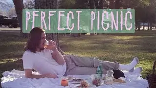 My Perfect Picnic | Greek Salad and Sparkling Lemonade