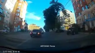 Ошибся полосой и проехался по "встречке". Пенза