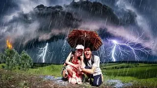 THE WORST THUNDERSTORM ⚡ Extremely Tough Content 🔥 Survival in A Thunderstorm Under An Umbrella☔