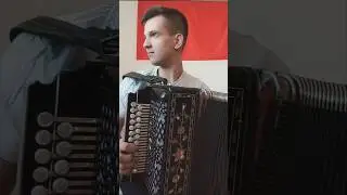 Положил ее на межу 