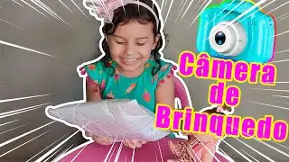 CÂMERA DE BRINQUEDO QUE TIRA FOTOS