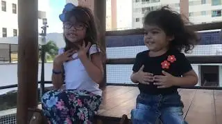Conhecendo o parquinho da Lele