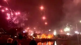 New years eve Urk, Netherlands 22/23 Air full of rejected parachuteflares!! #fireworks #pyro