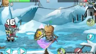 Играю в игру Tiny Gladiators Мамочка