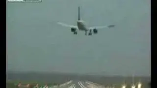 Lufthansa Airbus A320 wingstrike at Hamburg