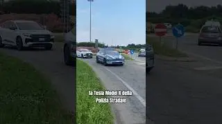 Ecco la Tesla Model X della Polizia Stradale #Shorts