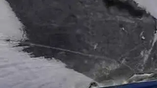 Brise-glace en mer Baltique