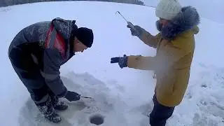 Зимняя рыбалка на удочку (хмао)
