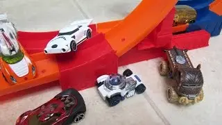 Star Wars Cars versus the Hot Wheels Daredevil Double Loop Darth Vader Luke Skywalker R2D2 C3PO