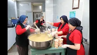 BURHANIYE BELEDİYESININ SICAK YEMEK YARDIMI DEVAM EDIYOR