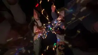 Merry Christmas tape phone to the ceiling trend