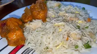 Fried rice and chicken gravy