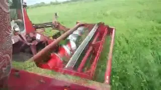 Комбайн КСК 100 в работе   Возим силос