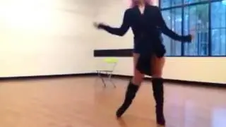 SHINY TOY GUNS - STRIPPED | STRETCH FREESTYLE