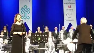 Çiğdem Elmas Salındı Bahcaya Girdi