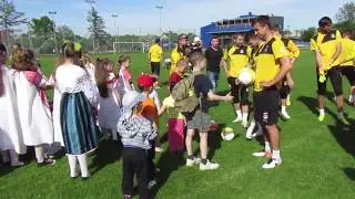 Діти з Борислава в гостях у «Руху»