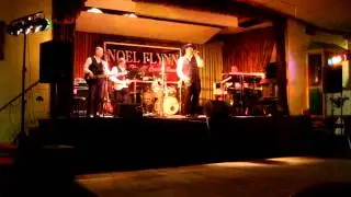 Noel Flynn - Would You Like to Dance