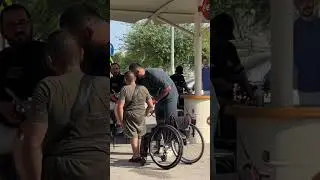 Mami Emen Yeni Vine küçük adam