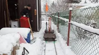 Зимние грузоперевозки дачной железной дорогой