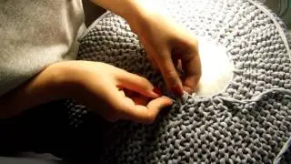 Master class: a pouf made from knitted yarn. Part 3. Tightening the pole.