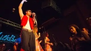 Behind the scenes with Johnny Showcase