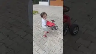 Baba Onur un araba taşımasında yardım etti 