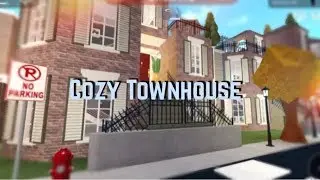 Cozy Townhouses in BLOXBURG! - Building ideas ✨🌻