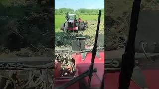 Еду друга выручать утонул на поле Бюллер...