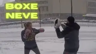 Boxe na neve? Temos! Manopla da Ana Hissa em NY