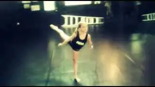 Mia Diaz/ I Wanna Dance