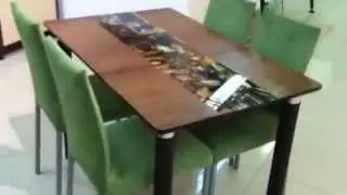 Стол Трилайн Каштан с зелеными стульями Леди
