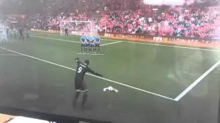 Mad freekick braaaa