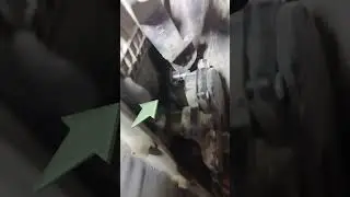 AUTO GEAR cable bush broken #automobile #mechanic #mechanical #service #gear #ford #mercury #repair