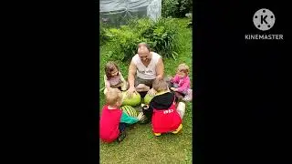 Когда хотел сыграть для арбузного  бога урожая, но пришли детки и  началось....