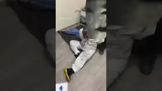 Deprem yağmacısı merdivenlerden düşmüş