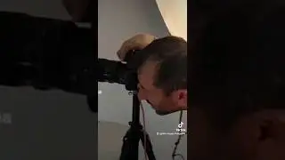 El Secreto Revelado: Un Fotógrafo Profesional en Acción