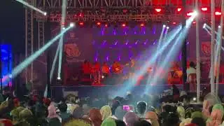 Pemer Taj Mohol By Monir Khan