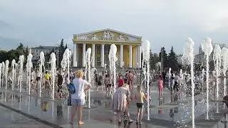 Детское счастье. Фонтан. Красная площадь. Чебоксары. 27 мая 2023