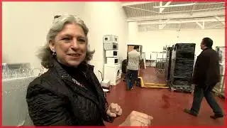 Vente aux enchères, liquidations : la chasses aux bons plans - Documentaire reportage