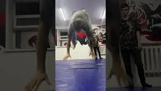 Combo break dance #bboy #breakdance #powertricks #footwork #powermove