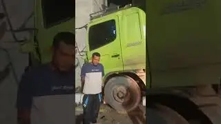 LAKA LANTAS PALEMBANG 1 orang TEWAS !!!