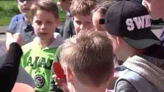 Kinderen buiten aan het rekenen tijdens de nationale buitenlesdag