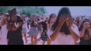 How Big How Blue How Beautiful PL Flashmob